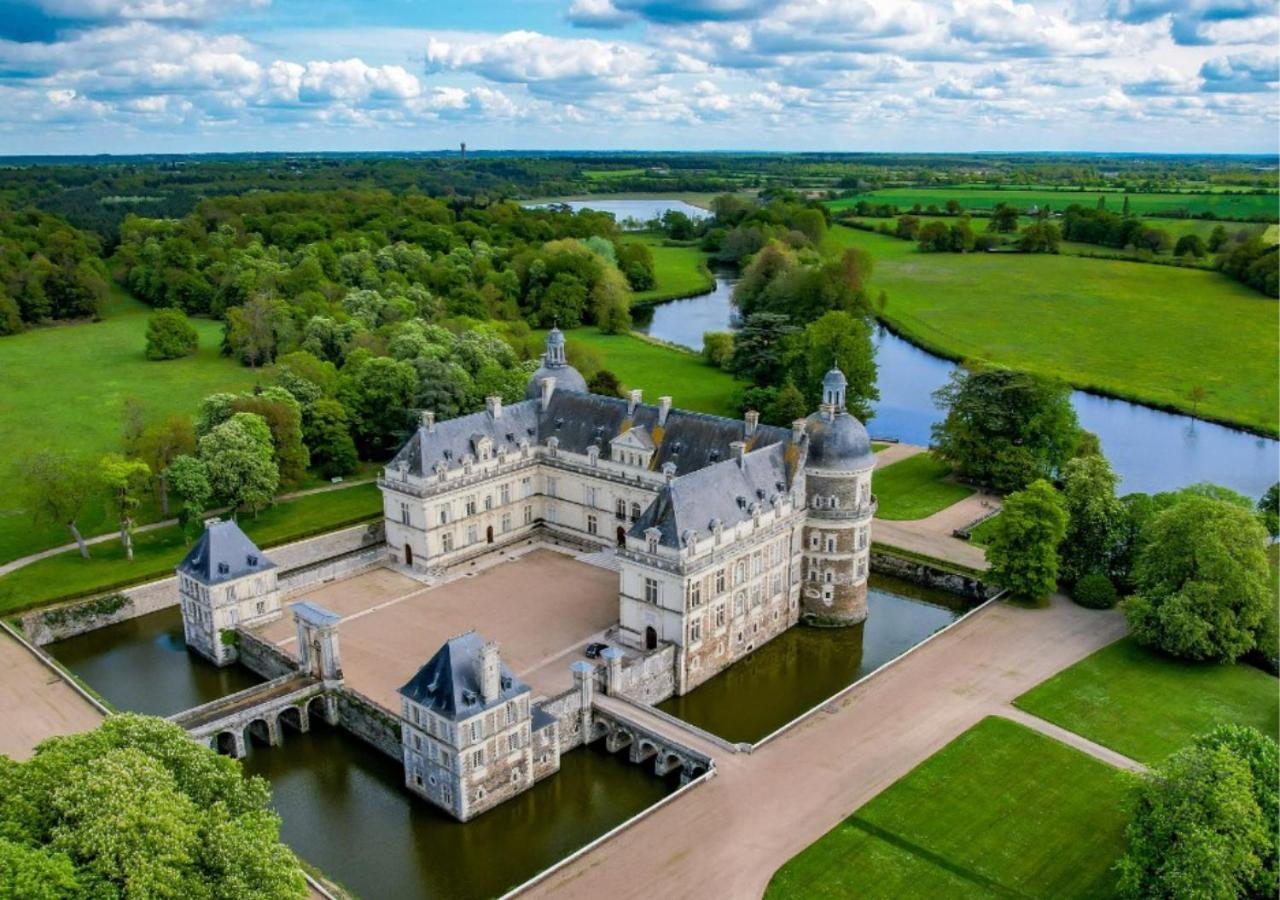 Les Logis Du Forgeron, Gites De Groupe Entre Loire & Vignes Saint-Jean-des-Mauvrets Exterior photo
