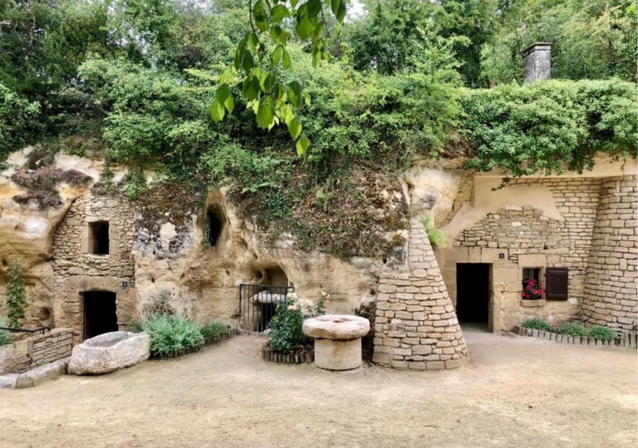 Les Logis Du Forgeron, Gites De Groupe Entre Loire & Vignes Saint-Jean-des-Mauvrets Exterior photo