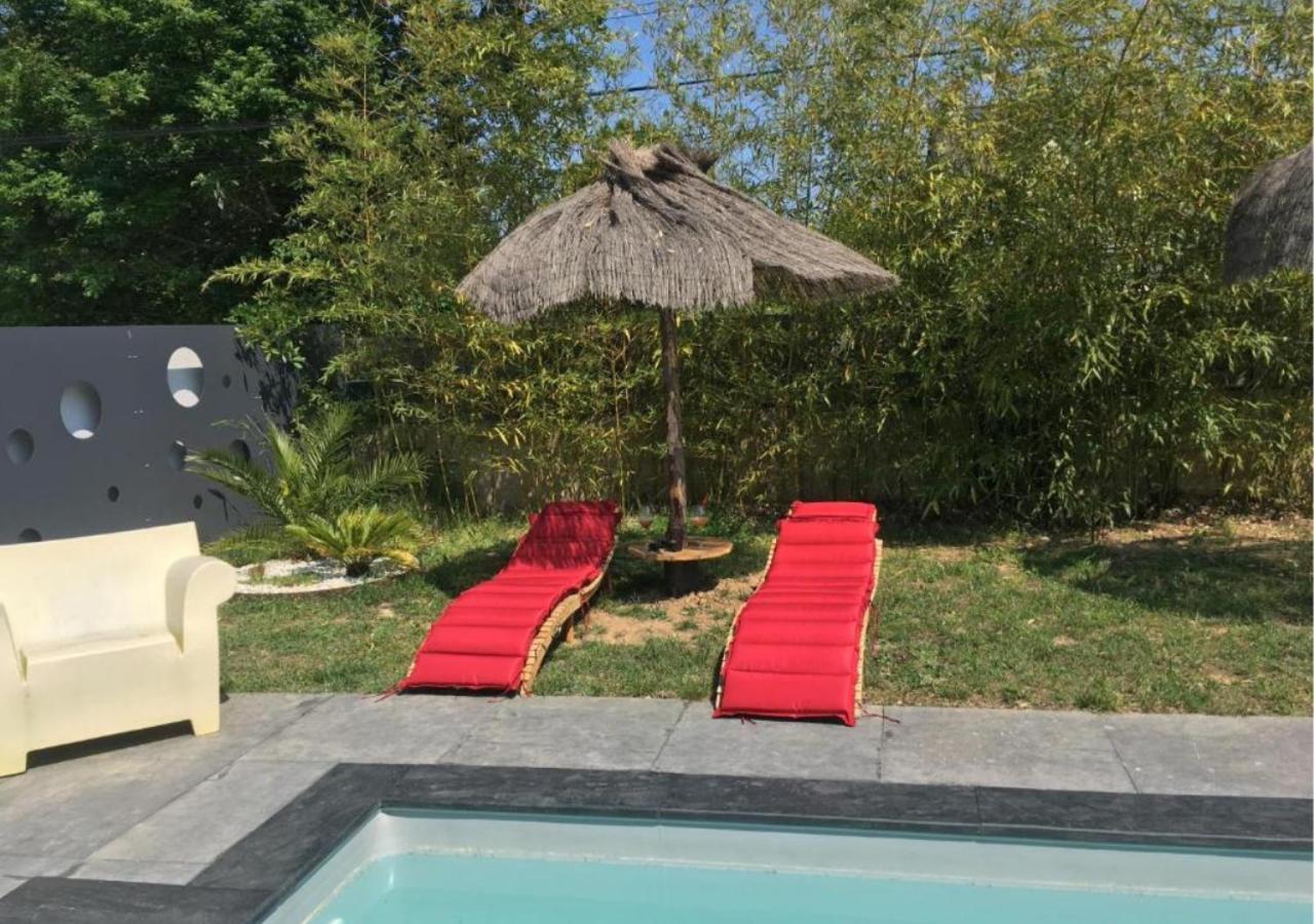 Les Logis Du Forgeron, Gites De Groupe Entre Loire & Vignes Saint-Jean-des-Mauvrets Exterior photo